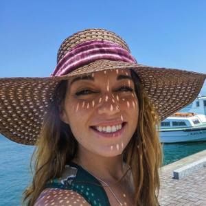 Meet your Posher, Sara